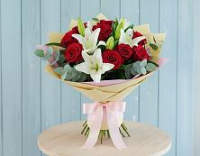 Букет цветов из:  Лилии и Розы #REPLACE_PRED# поселке имени Воровского