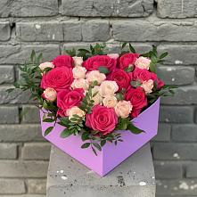 Цветочная композиция из Розы в коробке в поселке имени Воровского