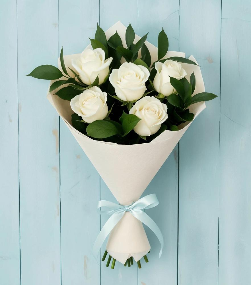 Букет цветов из: Розы в поселке имени Воровского