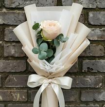 Букет цветов из:  Розы в поселке имени Воровского