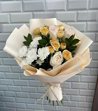 Букет цветов из:  Розы и Хризантемы в поселке имени Воровского