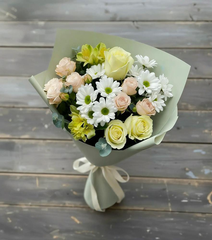 Букет цветов из: Альстромерии, Розы и Хризантемы в поселке имени Воровского