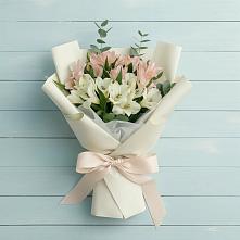 Букет цветов из:  Альстромерии #REPLACE_PRED# поселке имени Воровского