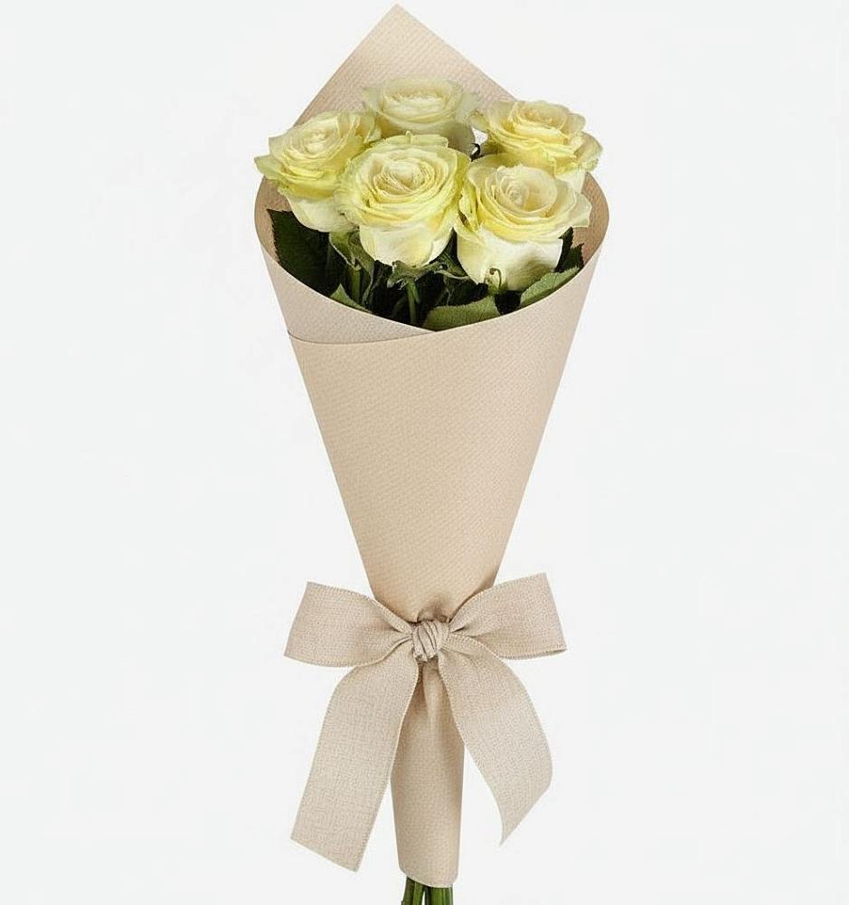 Букет цветов из: Розы в поселке имени Воровского