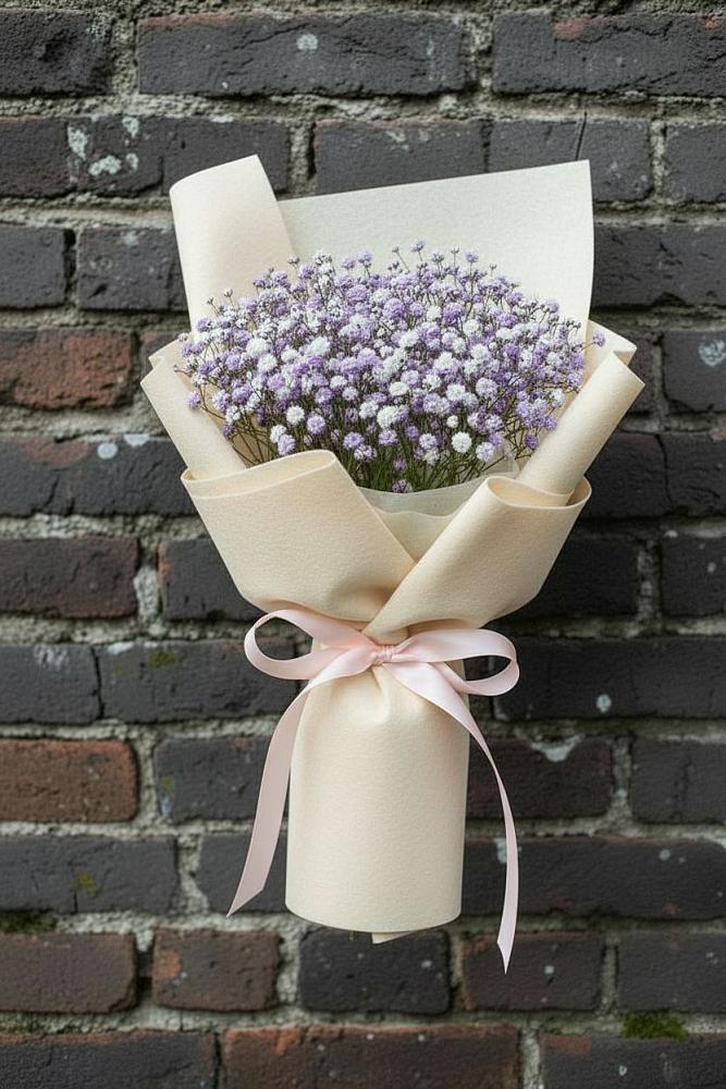 Букет цветов из: Гипсофила в поселке имени Воровского