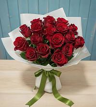 Букет Красные розы в поселке имени Воровского