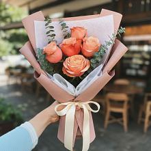 Букет цветов из:  Розы в поселке имени Воровского
