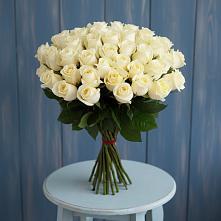 Букет 51 Белая роза Эдлесс Лав в поселке имени Воровского