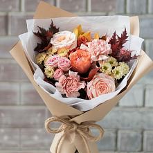 Букет цветов из:  Гвоздики, Хризантемы и Розы в поселке имени Воровского