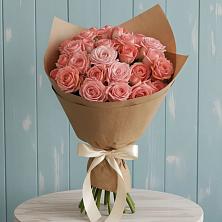 Букет цветов из:  Розы в поселке имени Воровского