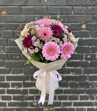 Букет цветов из:  Герберы и Хризантемы в поселке имени Воровского