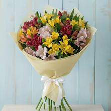 Букет цветов из:  Альстромерии в поселке имени Воровского